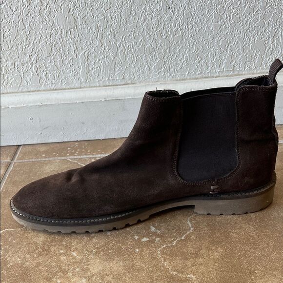 Steve Madden Brown Suede Chelsea Boots - Picture 8 of 9